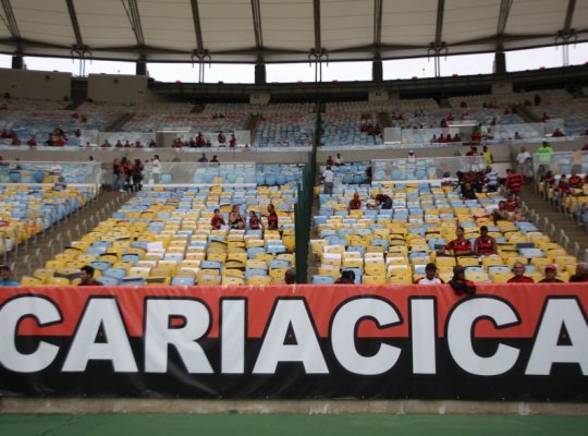 Cariacica recebe homenagem no retorno do Flamengo ao Maracanã