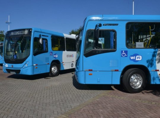 Ônibus com ar-condicionado são entregues em Vitória e passagem não poderá ser paga em dinheiro