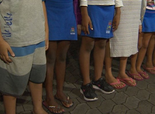 Crianças são acusadas de furtar supermercado de Vila Velha, ES, e pais denunciam caso à polícia