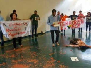 Manifestantes protestam contra Vale e Samarco mas acabam presos por crime ambiental