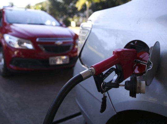 Gasolina sobe no Espírito Santo pela segunda semana consecutiva e encosta nos R$ 5
