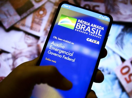Caixa paga Auxílio Brasil a beneficiários com NIS final 2