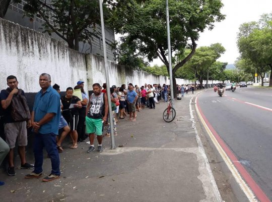 Mais de 3 mil pessoas já foram atendidas no feirão para renegociar dívidas em Vitória