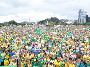 Manifestação a favor do impeachment de Dilma no ES quer reunir mais de 20 mil no próximo domingo