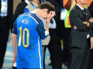 Após 4º vice, Messi anuncia que não jogará mais pela Argentina