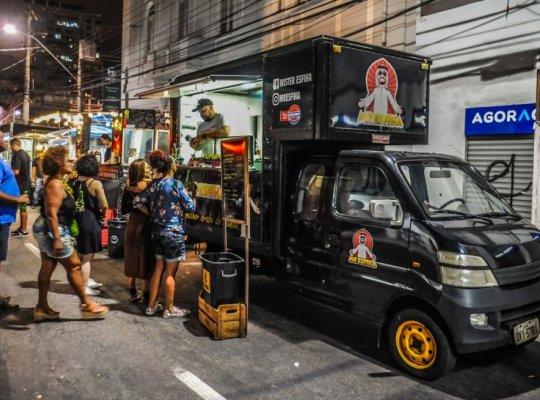 Vitória abre seleção de food trucks para Carnaval