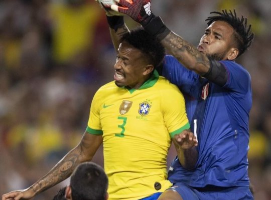 Seleção brasileira decepciona, joga mal, perde chances e é derrotado pelo Peru