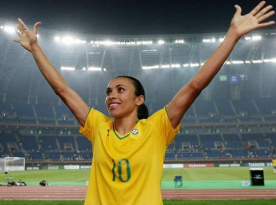 Em discurso por igualdade de gênero no esporte, Marta é aplaudida de pé na ONU
