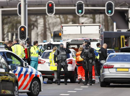 Ataque a tiros em bonde deixa três mortos em Utrecht, na Holanda