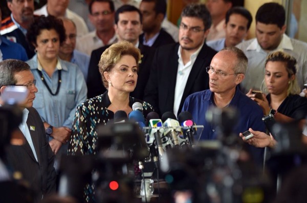 Autoridades capixabas discutem soluções de abastecimento com Dilma no ES