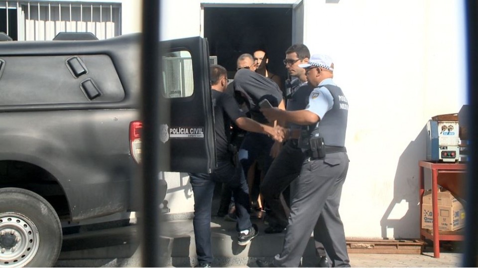 Motorista preso por atropelar grupo de ciclistas na Rodovia do Sol paga fiança e é liberado no ES