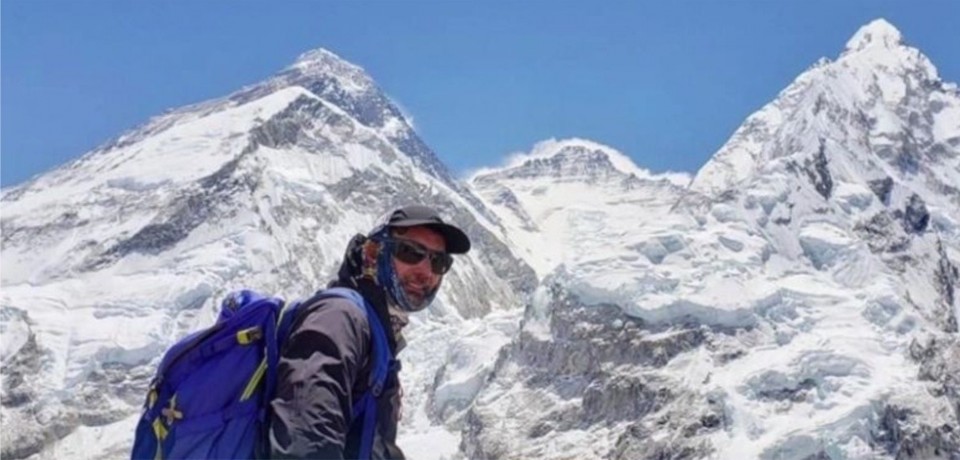 Empresário é o primeiro capixaba a chegar ao topo do Everest