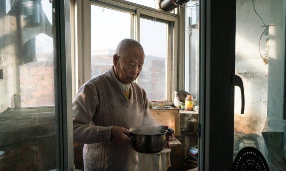 A história do avô chinês de 85 anos que pediu para ser adotado