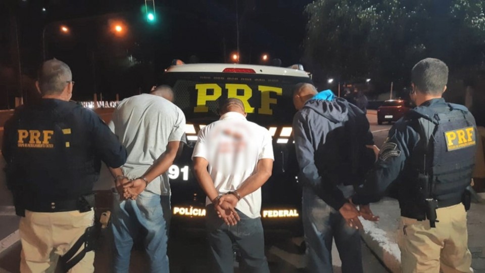 Dois detentos em saída temporária são presos após roubos em Marechal Floriano, ES